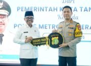 Tingkatkan Kualitas Layanan Masyarakat, Pemkot Tangerang Hibahkan Gedung Parkir Rp20,9 Miliar ke Polres Metro Tangerang Kota