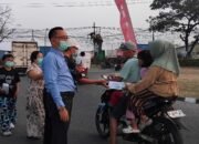 Kantor Hukum KACAK PADAN Bagikan Ratusan Masker, Kacamata dan Air Mineral Cegah Dampak Abu Vulkanik Anak Krakatau