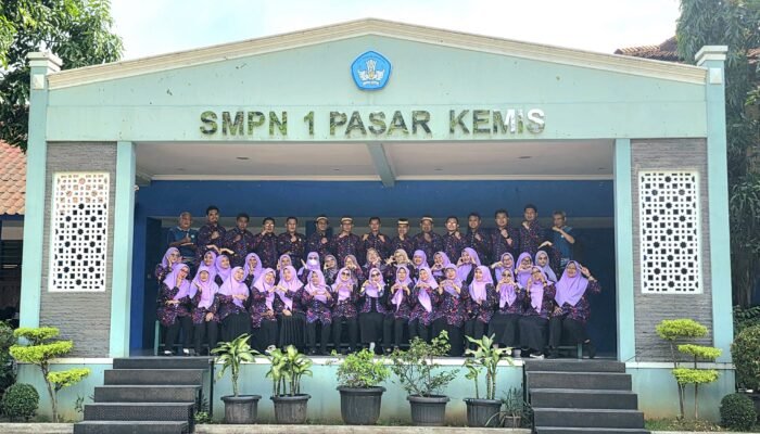 DISIPLIN, BERINTEGRITAS DAN AKUNTABEL : KUNCI SMPN 1 PASAR KEMIS JAGA MUTU PENDIDIKAN